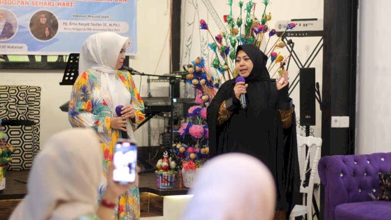 Erna Rasyid Taufan Hadiri Undangan Ceramah Perayaan Maulid di Makassar