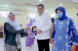 IBI Barru Raker Pengurus, Suardi Saleh Puji Profesi Bidan