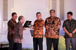 Parepare Masuk ADWI 2022, Taufan Pawe Raih Penghargaan Dari Menteri Sandiaga Uno