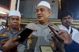 Polisi Amankan 2 Orang Terduga Pelaku Penyerangan Rumah Mantan Anggota DPD RI di Makassar