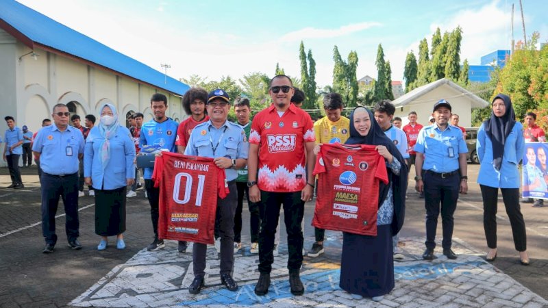 Dirut PDAM Makassar,  Beni Iskandar suport kontingen Makassar yang akan berlaga di Porprov Sulsel 2022.