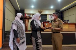 Garda Terdepan Keselamatan Ibu dan Anak, Taufan Pawe Harap Bidan Terus Asah Ilmu