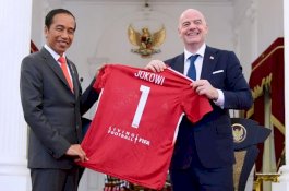 Presiden Jokowi Diundang Khusus Presiden FIFA ke Piala Dunia Qatar 2022