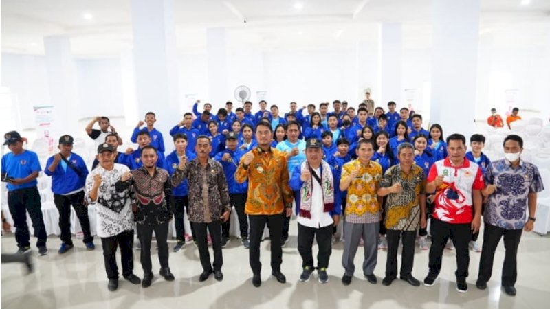Kedatangan kontingen Toraja Utara disambut langsung oleh Bupati Sinjai, Andi Seto Asapa (ASA) di Aula Masjid Islamic Center Tanassang, Kamis (20/10/2022). (Foto: Pemkab Sinjai)