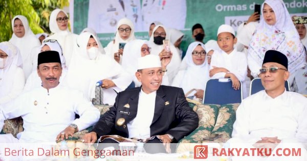 Bernuansa Putih, Ribuan Santri di Wajo Ikuti Upacara Hari Santri Nasional