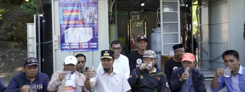 Bisa Nikmati Air Minum Layak, Warga Pulau di Sinjai: Terima Kasih, Pak Gubernur Sulsel!