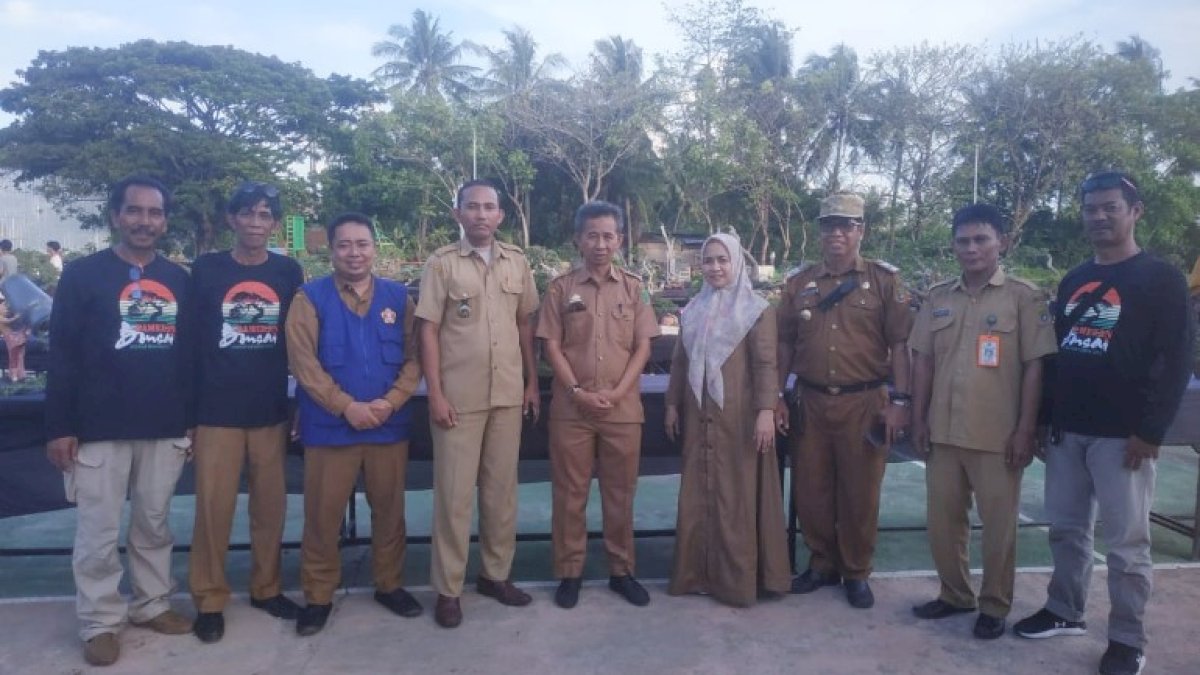 Ratusan Bonsai Dipamerkan di Sport Center Andi Sesu Sidrap