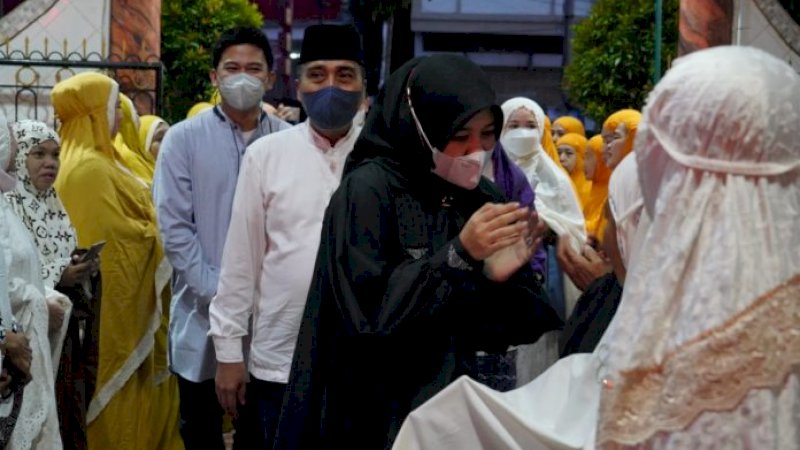 Camat Makassar,  Akbar saat mendampingi Wakil Walikota Makassar berkunjung ke kelurahan Maccini. 