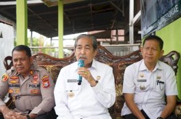 Hadiri Penyerahan Bantuan Bedah Rumah Baznas, Bupati Sidrap Imbau Warga Rajin Keluarkan Zakat