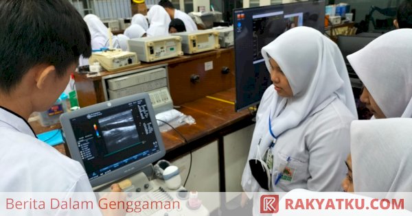 Siswa SMA Islam Athirah Bukit Baruga Coba Berbagai Inovasi ITS di Fakultas Biomedik