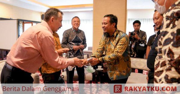 Gubernur Andi Sudirman Terima Dua Investor Luar Negeri