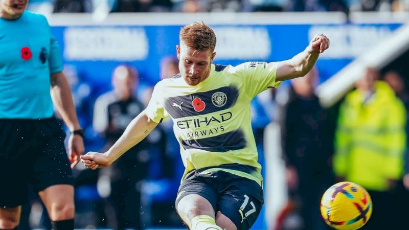 Tendangan bebas Kevin De Bruyne memastikan kemenangan 1-0 Manchester City atas Leicester City (Foto: Instagram/Manchester City)