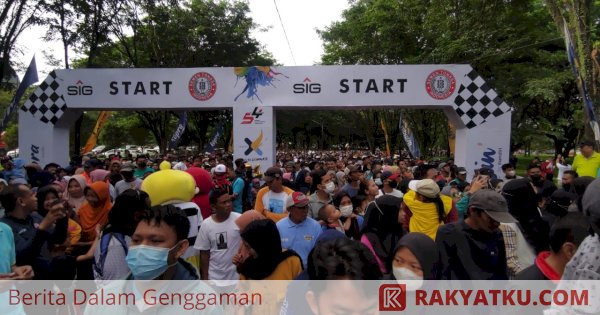 Ribuan peserta padati fun walk semen Tonasa ke 54