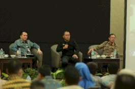 Wali Kota Makassar dan Dirjen Bina Keuda Kemendagri RI, Rakor Bahas Kebijakan Pengelolaan Keuangan Daerah