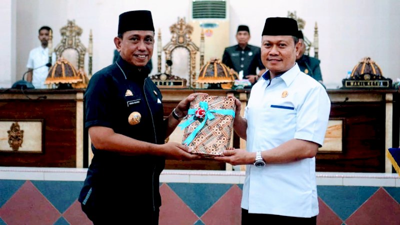 Serahkan Rancangan APBD 2023 ke DPRD, Bupati Harapkan Hubungan Eksekutif - Legislalif Tetap Terjalin Baik