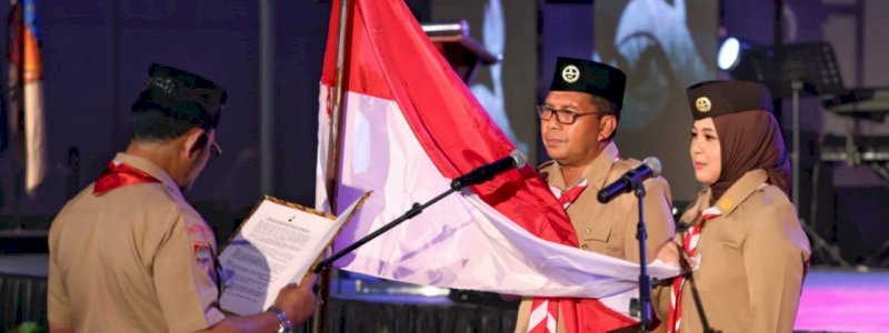 Dilantik SYL, Danny-Fatma Resmi Jabat Ketua Mabicab dan Ketua Kwarcab Pramuka Makassar