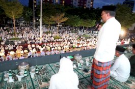 Sambut HUT Ke-415 Kota Makassar, Ribuan Jemaah Ikut Salat Subuh dan Doa Bersama