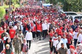 Gubernur Sulsel dan Bupati Gowa Lepas 10.000 Peserta Anti Mager di Malino