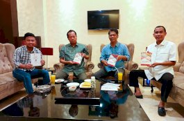 IKA Unhas Makassar dan Yayasan Anak Rakyat Bedah Buku Aldera, Hadirkan Tiga Profesor