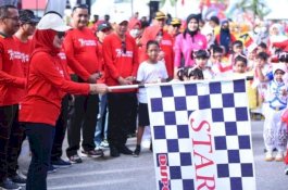 8.000 Peserta Ikuti Jalan Santai HUT Ke-77 RI, Bupati Luwu Utara Tambah Satu Hadiah Sepeda Motor 