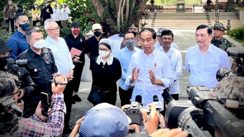 Presiden Jokowi berikan keterangan pers di Bali. (Foto/Biro Pers, Media dan Informasi Sekretariat Presiden)
