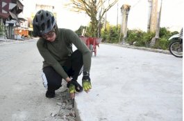 Bupati Luwu Utara Tim Pelaksana Perhatikan Kualitas Jalan Beton Ruas Kota Masamba