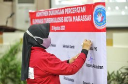 Makassar Raih Penghargaan TOSS TBC Dari Kemenkes RI