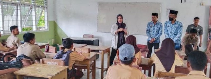 SMK di Barru Minta Renovasi Gedung Kelas ke Ketua DPRD Sulsel