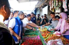 Menteri Perdagangan Pantau Harga Bahan Pokok di Pasar Pa'baeng Baeng Makassar