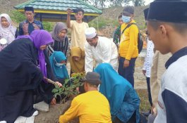 Ketua TP PKK Parepare Launching Kampung Buah di Bacukiki