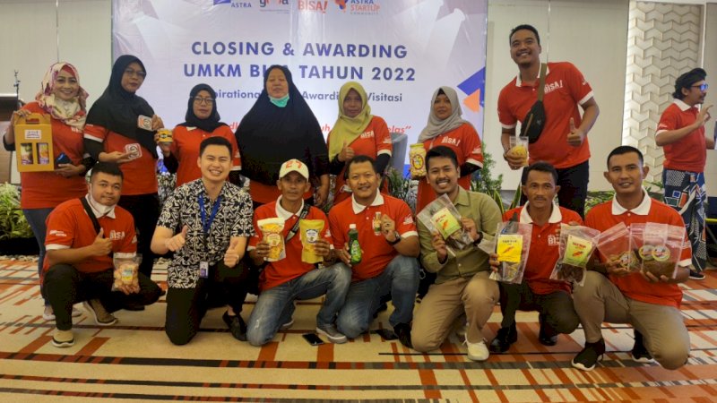 Peserta UMKM binaan PT Astra Agro Lestari hadiri kegiatan closing dan awarding UMKM Bisa PT Astra Internasional tahun 2022 di Hotel Ibis Styles Sunter, Jakarta Utara.