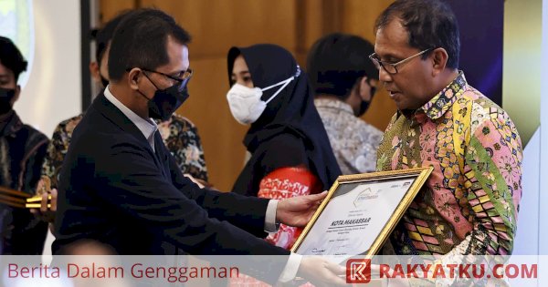 Kota Makassar Raih Penghargaan Terbaik Smart Branding ISNA 2022