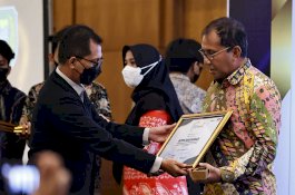 Kota Makassar Raih Penghargaan Terbaik Smart Branding ISNA 2022