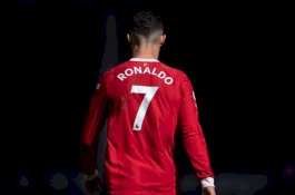 Ronaldo Resmi Berpisah Manchester United