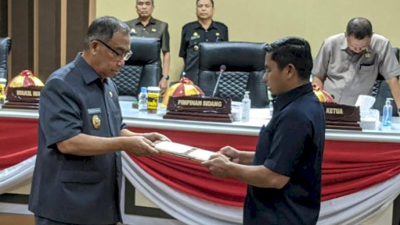 Rapat rapat paripurna di Kantor DPRD Kota Parepare, Selasa (22/11/2022). Pada 2023 nanti, 14 peraturan daerah (perda) ditargetkan tuntas.