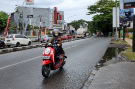 Asmo Sulsel Berbagi Tips Rawat Motor di Musim Hujan, Nindyatama: Harus Lebih Extra