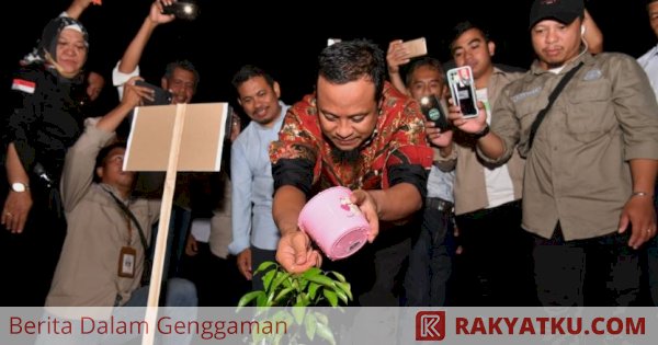 Kembalikan Kejayaan Jeruk Selayar, Gubernur Sulsel Tanam Bibit Jeruk Keprok Ke-100 Ribu