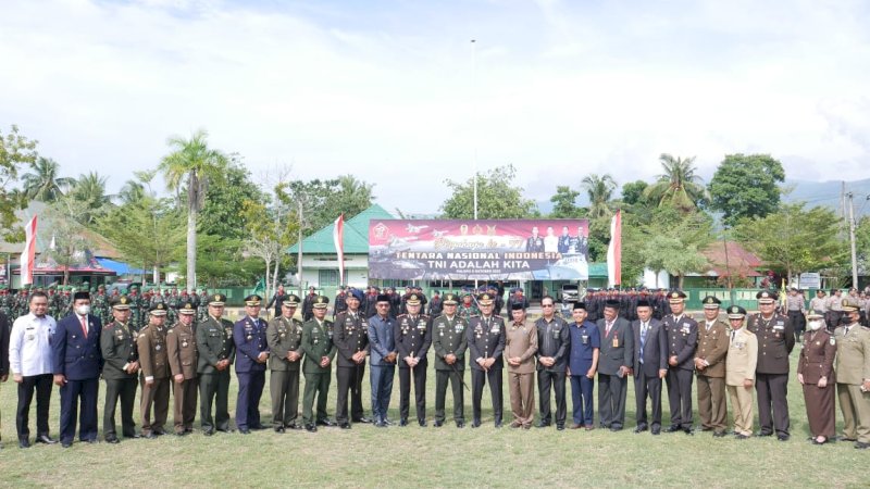 Pemkot Palopo Hadiri Upacara Peringatan HUT ke-77 TNI