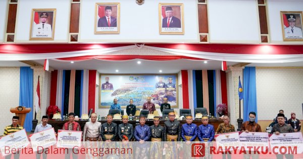 Gubernur Andi Sudirman Beri Bantuan Sejumlah Kapal Perikanan Senilai Rp 3,5 Miliar