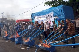 1,3 Juta Batang Rokok Ilegal Dimusnahkan Bea Cukai Parepare 