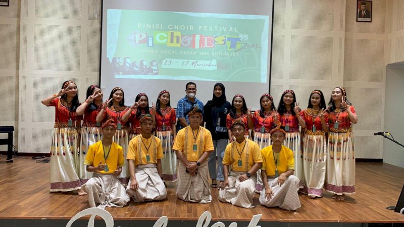 SMA Katolik Makale Sabet Juara ke-2 pada "Phinisi Choir Festival" UNM 2022