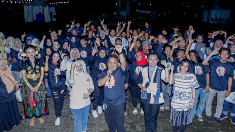 Festival Rakyat Milenial yang digelar Ganjar Milenial Center (GMC) Sulawesi Selatan (Sulsel) di Pantai Akkarena, Kota Makassar, Selasa (29/11/2022).