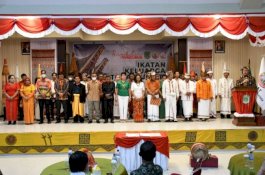 Ikat Luwu Utara Resmi Dikukuhkan, Bupati Indah Ajak Bangun Optimisme