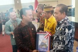 Penyerahan DIPA 2023, Pemkab Sidrap Terima Dua Penghargaan