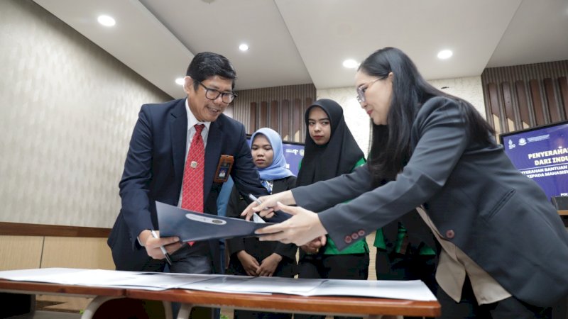 14 Mahasiswa Poltekpar Makassar Terima Bantuan dari Tujuh Hotel yang ada di Makassar