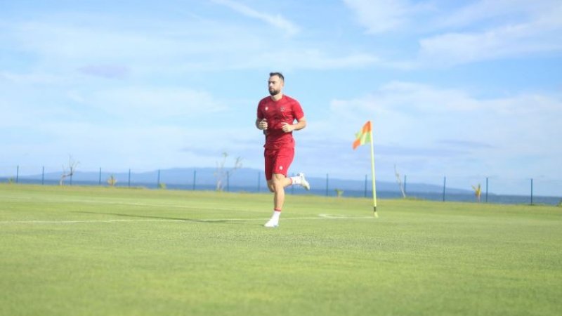 Jordi Amat sudah bergabung pada pemusatan latihan Timnas Indonesia di Bali United Training Center, Pantai Purnama, Bali, Kamis (1/12/2022). (Foto: PSSI)