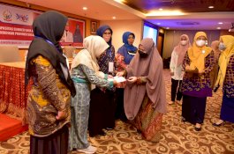 Naoemi Octarina Sebut Guru-guru Harus Memberikan Contoh