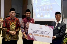 Pemprov Sulsel Serahkan Hibah Total Rp3 Miliar untuk MUI-Baznas Sulsel
