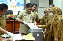 Diskominfo-SP Sulsel Gelar Pemusnahan Arsip Dinamis Inaktif