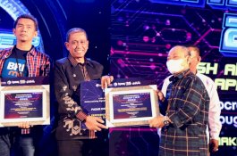 Pemkab Wajo Sabet Dua Penghargaan Awarding Day Cash and Payment System Appreciation 2022